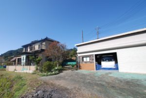 鴨川市畑 春は自宅でお花見 ガレージ付きのﾘﾌｫｰﾑ済み中古戸建 ニューカワトウ不動産
