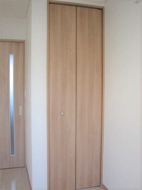 洋室収納(半間)