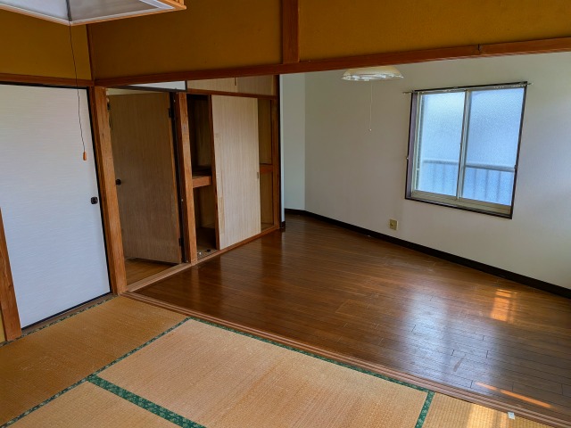 和室側から洋室