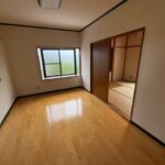 202号室 2面採光の洋室 202号室 2面採光の洋室