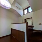 2階　天窓のある洋室