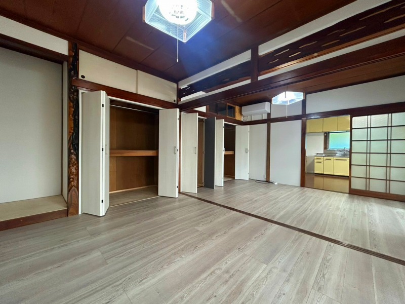 1階洋室とダイニングは通しで使えます